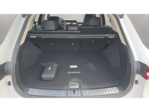 Used 2026 Genesis GV70 2.5T Select AWD/4WD image 10