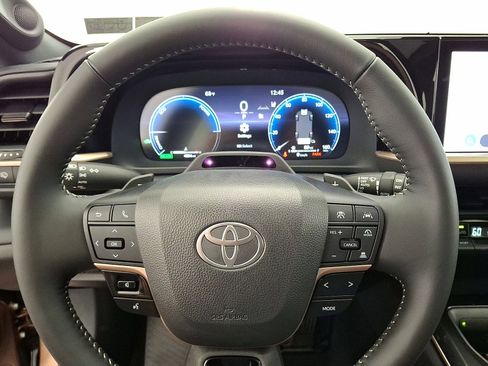 Certified 2025 Toyota Crown Signia w/ Advanced Technology Package AWD/4WD image 8