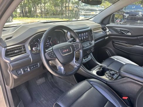 Used 2023 GMC Acadia AT4 w/ Technology Package AWD/4WD image 10