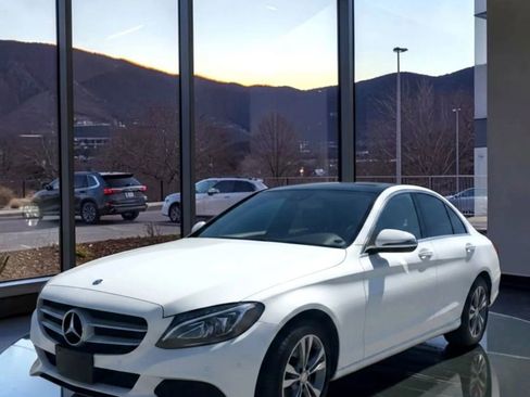 Used 2016 Mercedes-Benz C 300 4MATIC Sedan image 1