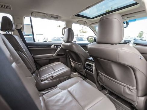 Used 2018 Lexus GX 460 Premium AWD/4WD image 53