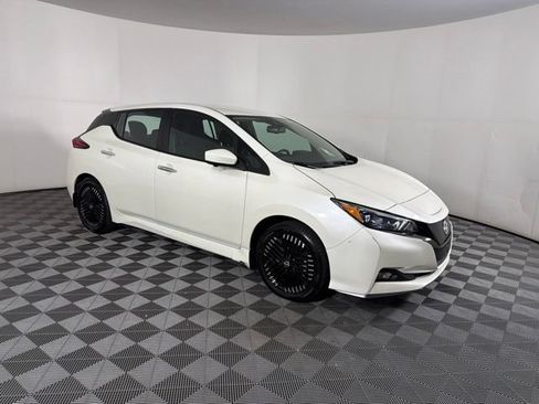 Used 2024 Nissan Leaf SV Plus FWD image 13