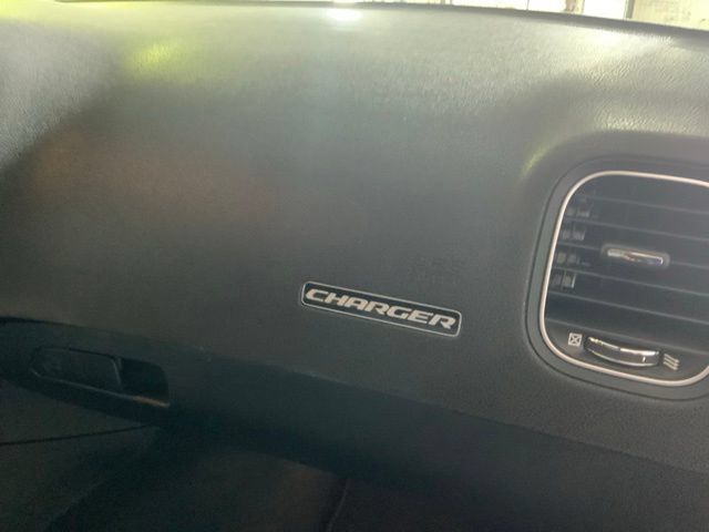 Used 2022 Dodge Charger SXT AWD/4WD image 27