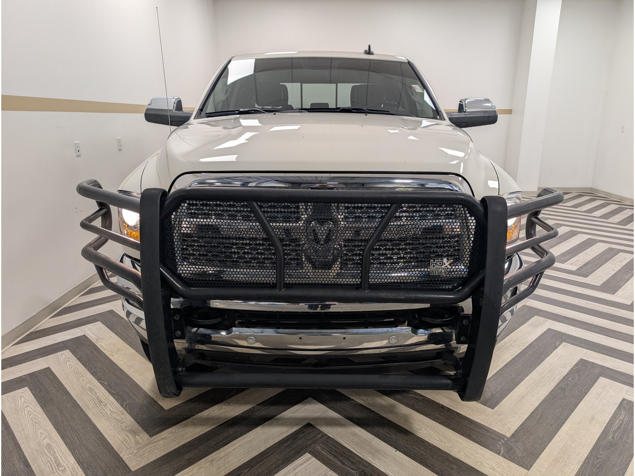 Used 2017 RAM 3500 Laramie AWD/4WD image 27