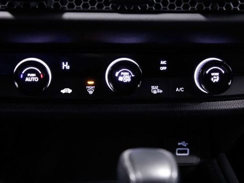 Certified 2024 Honda HR-V Sport image 29