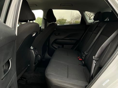 Used 2025 Hyundai Kona SEL image 12