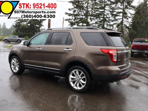 Used 2015 Ford Explorer XLT w/ Equipment Group 202A AWD/4WD image 7