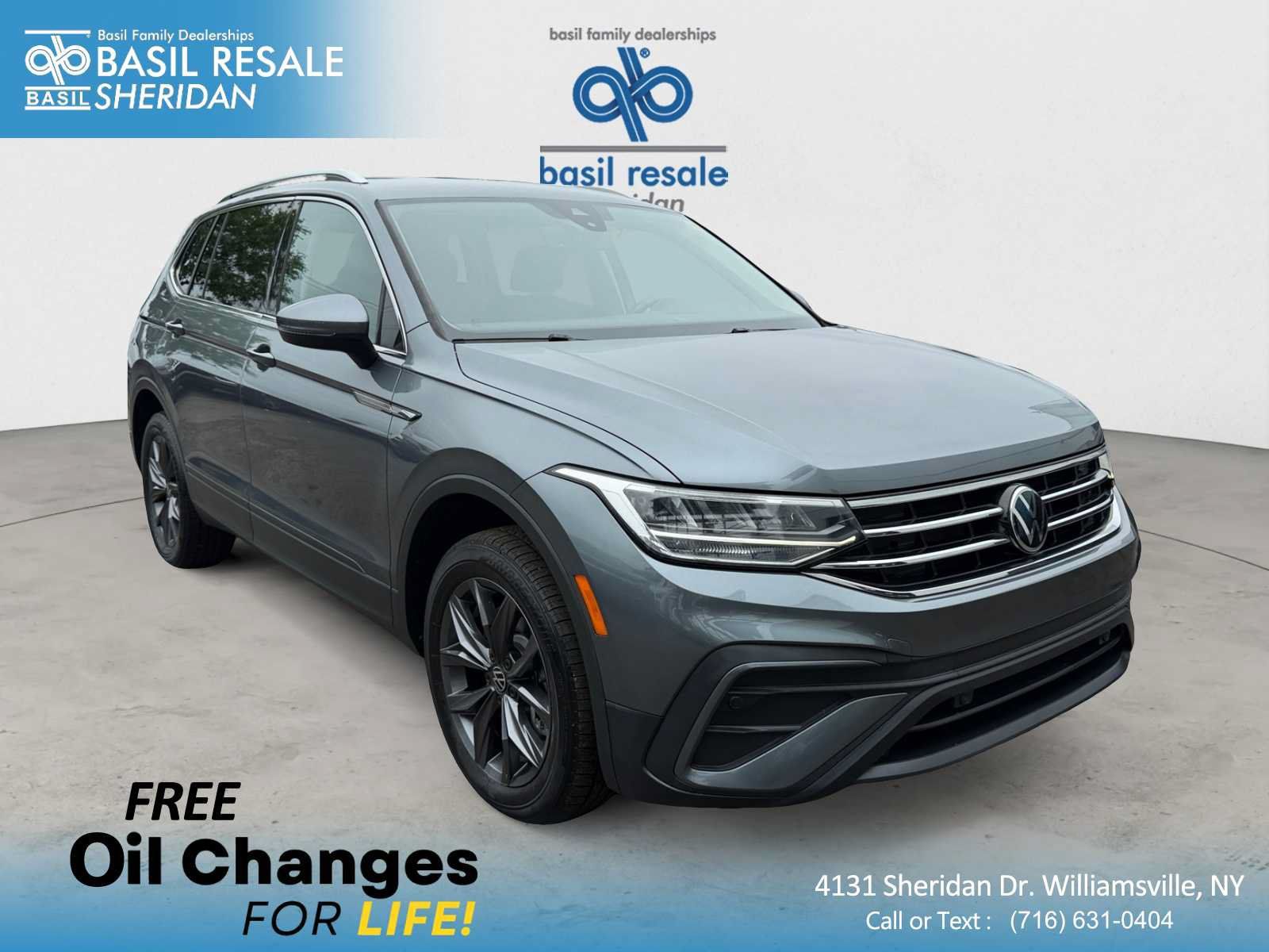 Used 2023 Volkswagen Tiguan SE FWD image 1