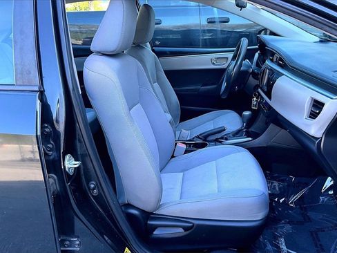 Used 2014 Toyota Corolla LE image 29