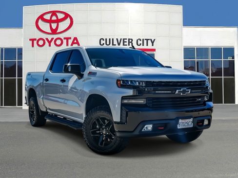 Used 2021 Chevrolet Silverado 1500 LT Trail Boss w/ Convenience Package II image 1