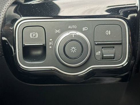 Certified 2025 Mercedes-Benz CLA 250 image 30