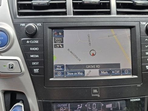 Used 2013 Toyota Prius V Five FWD image 24