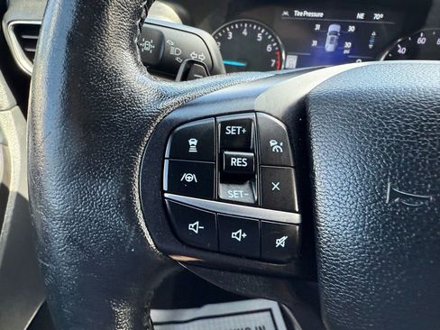 Used 2020 Ford Explorer XLT w/ Equipment Group 202A image 14