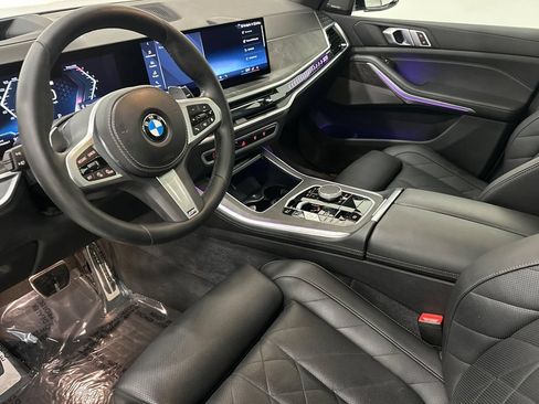 Used 2024 BMW X5 xDrive40i w/ M Sport Package AWD/4WD image 10