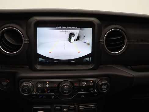 Used 2023 Jeep Wrangler Unlimited Sahara w/ Cold Weather Group image 24