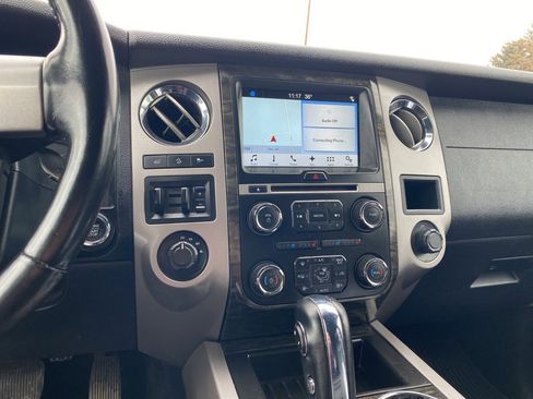 Used 2017 Ford Expedition Limited image 10