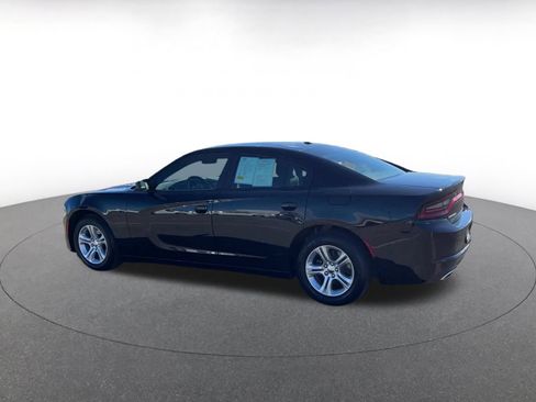 Used 2022 Dodge Charger SXT image 10