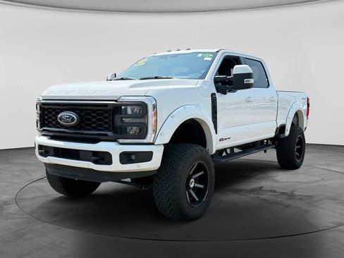 Used 2023 Ford F250 Lariat w/ Lariat Ultimate Package AWD/4WD image 5