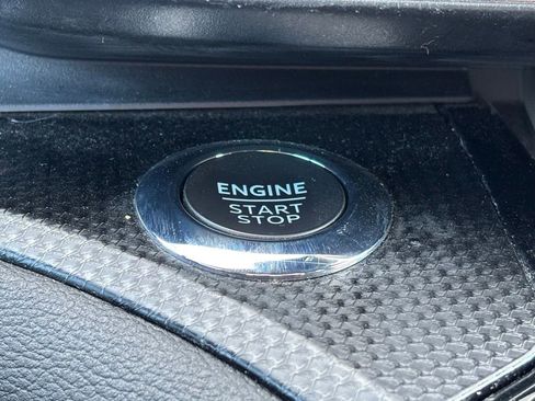 Used 2022 Ford Explorer ST-Line w/ Class IV Trailer Tow Package image 25