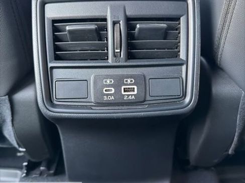 Certified 2025 Subaru Forester Premium image 31