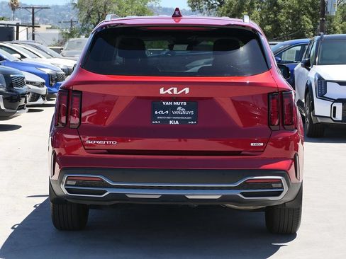 Used 2023 Kia Sorento EX FWD image 5