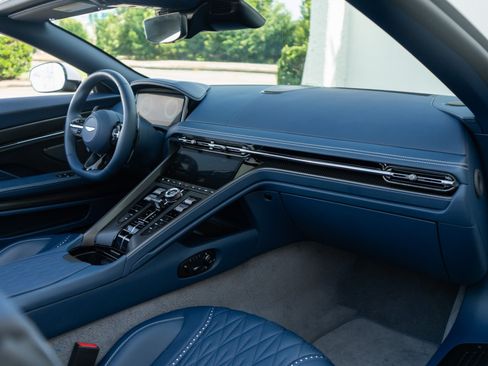 Used 2025 Aston Martin DB12 Convertible RWD image 22