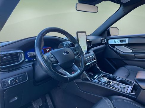 Used 2020 Ford Explorer ST w/ ST Street Pack image 12