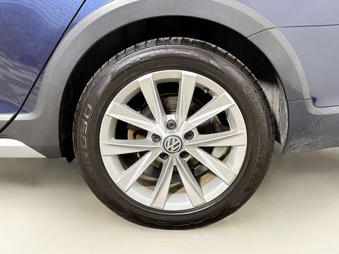 Used 2018 Volkswagen Golf Alltrack SE image 29