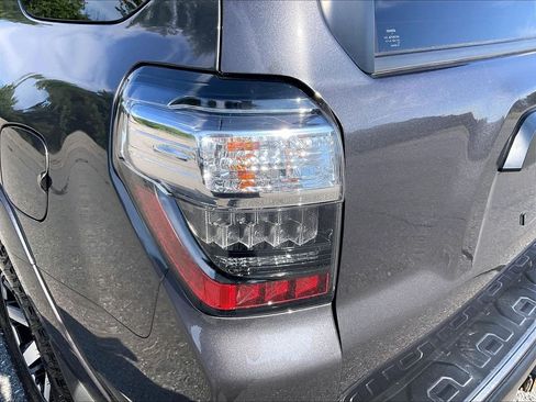 Used 2023 Toyota 4Runner TRD Off-Road Premium w/ Off Road Premium Plus Package AWD/4WD image 33