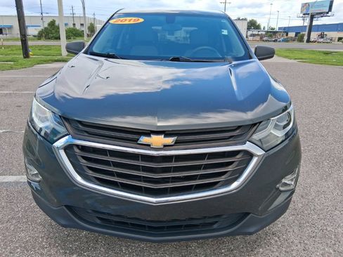 Used 2019 Chevrolet Equinox LS w/ LS Convenience Package FWD image 8
