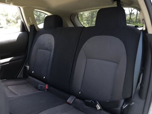 Used 2013 Nissan Rogue SV AWD/4WD image 8