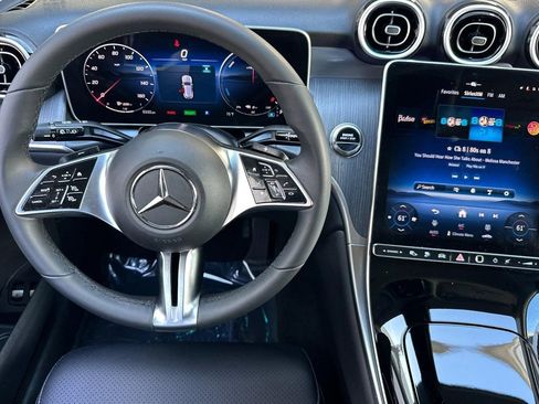 Used 2026 Mercedes-Benz GLC 350e 4MATIC image 28