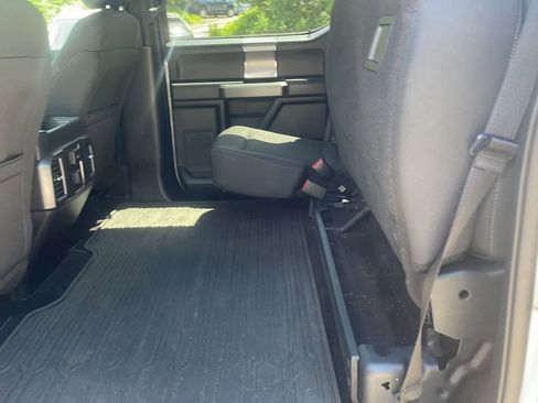 Used 2016 Ford F150 XLT w/ Equipment Group 302A Luxury AWD/4WD image 13
