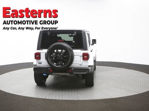 Used 2023 Jeep Wrangler Unlimited Sahara AWD/4WD image 42