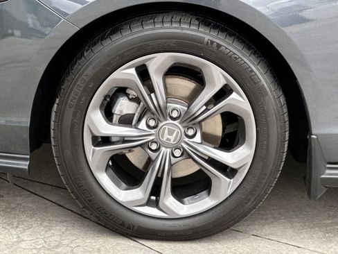 Certified 2023 Honda Accord EX image 32