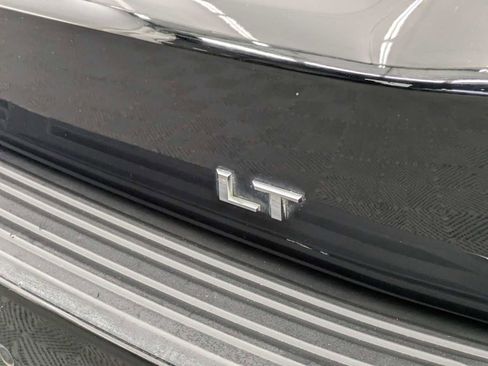 Used 2021 Chevrolet Tahoe LT w/ LT Signature Package AWD/4WD image 12