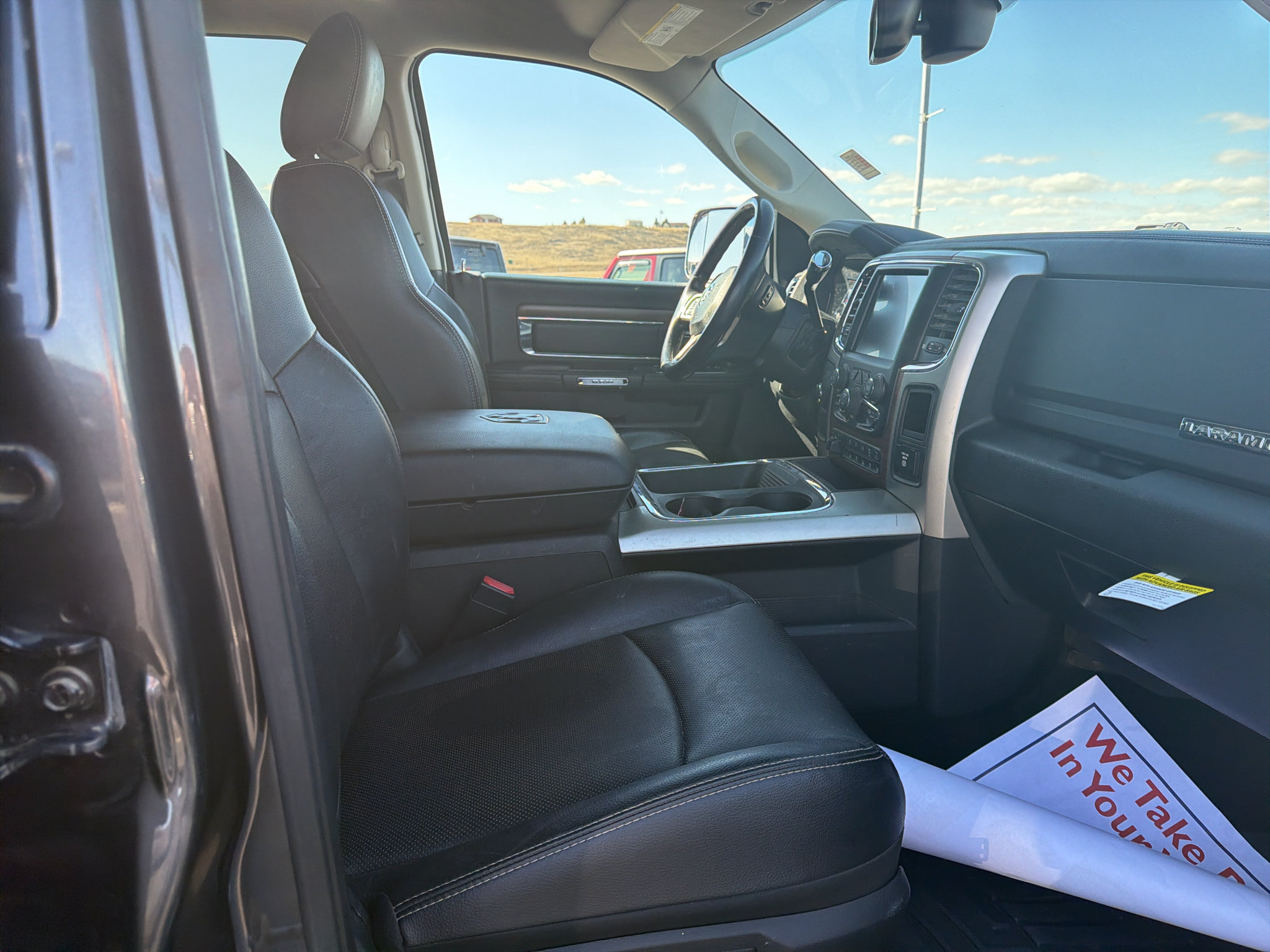 Used 2016 RAM 3500 Laramie AWD/4WD image 17