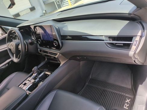 Used 2024 Lexus RX 350 FWD w/ Technology Package image 21