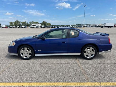 Used 2007 Chevrolet Monte Carlo SS w/ Silver Rally Stripe Package FWD image 4