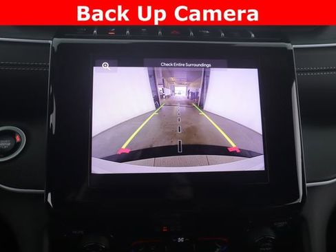 Used 2025 Jeep Grand Cherokee Laredo w/ MOPAR Finishing Package image 4