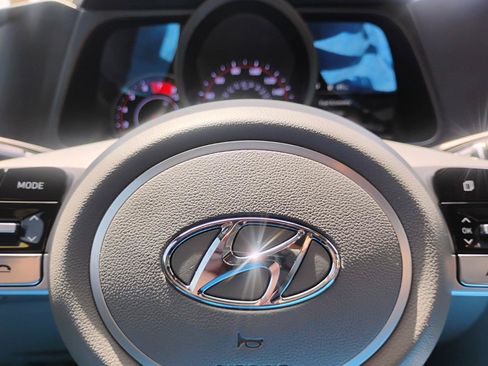 Used 2023 Hyundai Elantra SEL FWD image 13