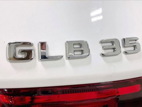 Used 2021 Mercedes-Benz GLB 35 AMG 4MATIC image 8