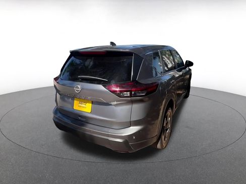 Used 2025 Nissan Rogue SV FWD image 15