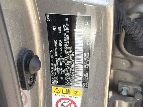 Used 2018 Lexus RX 350L FWD w/ Premium Package image 34