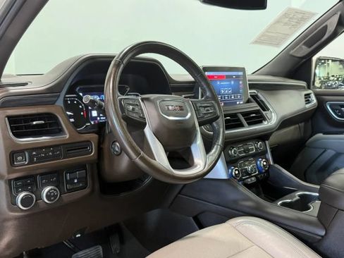 Used 2021 GMC Yukon SLT w/ SLT Luxury Plus Package AWD/4WD image 14