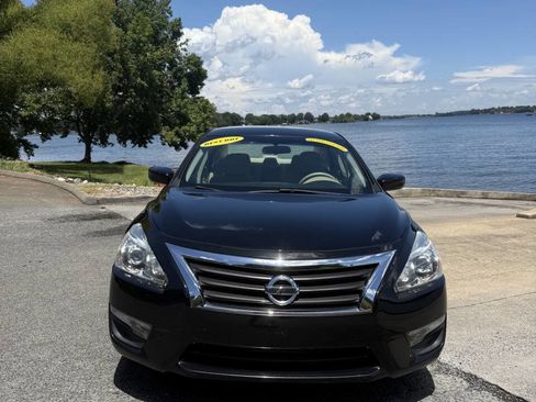Used 2014 Nissan Altima 2.5 S image 2
