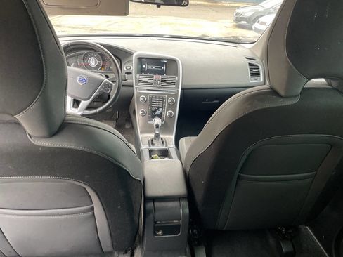 Used 2015 Volvo XC60 T5 image 17