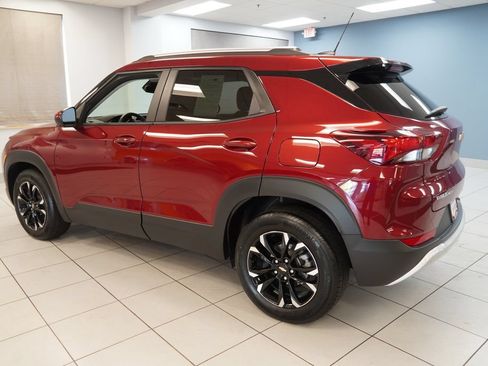 Used 2023 Chevrolet TrailBlazer LT w/ Convenience Package FWD image 7