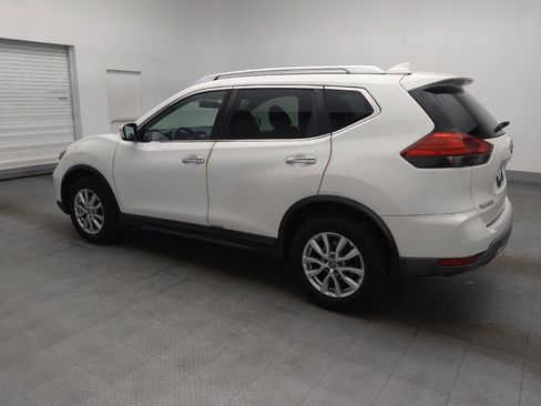 Used 2017 Nissan Rogue SV AWD/4WD image 3