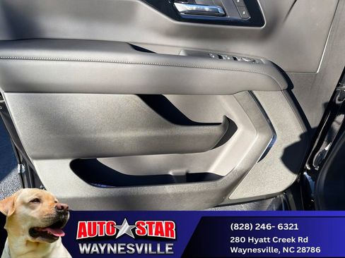 New 2026 Chevrolet Suburban LS image 10